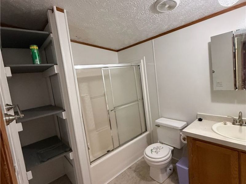 6476 Linda Lane, Ravenna, OH 44266 Photo 7