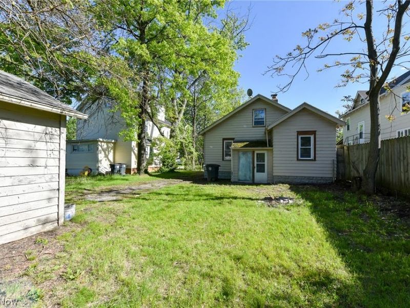 761 E Crosier Street, Akron, OH 44306 Photo 6