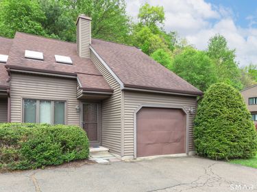 20 Twin Oaks, Unit 20, New Milford, CT 06776