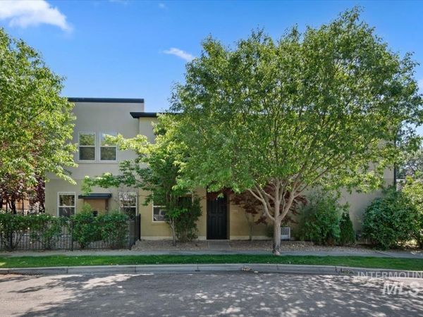 395 E Thurman Mill Lane, Garden City, ID 83714