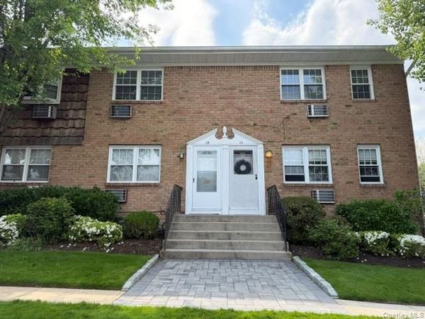 3 Anchorage Lane , Unit 1B, Oyster Bay, NY 11771