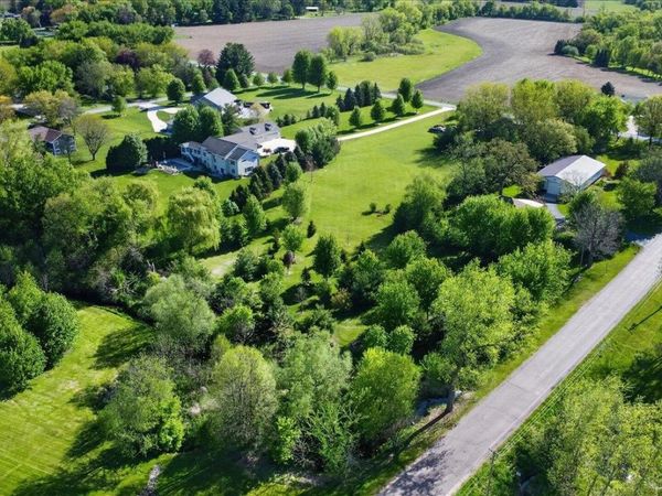 6415 Windsor Prairie Road, DeForest, WI 53532