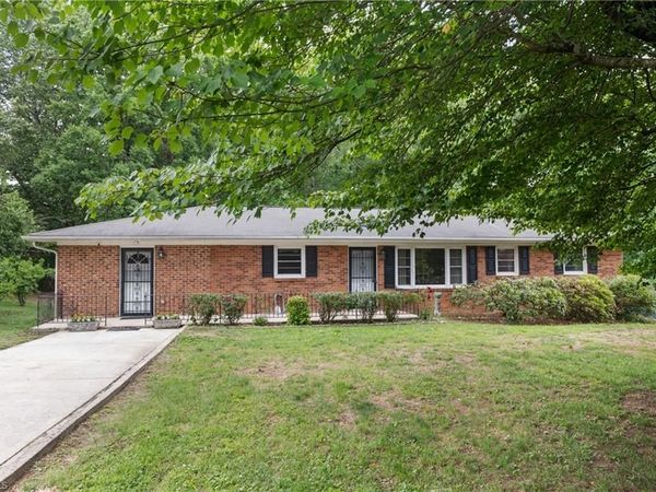 273 Livengood Drive , Winston-Salem, NC 27107