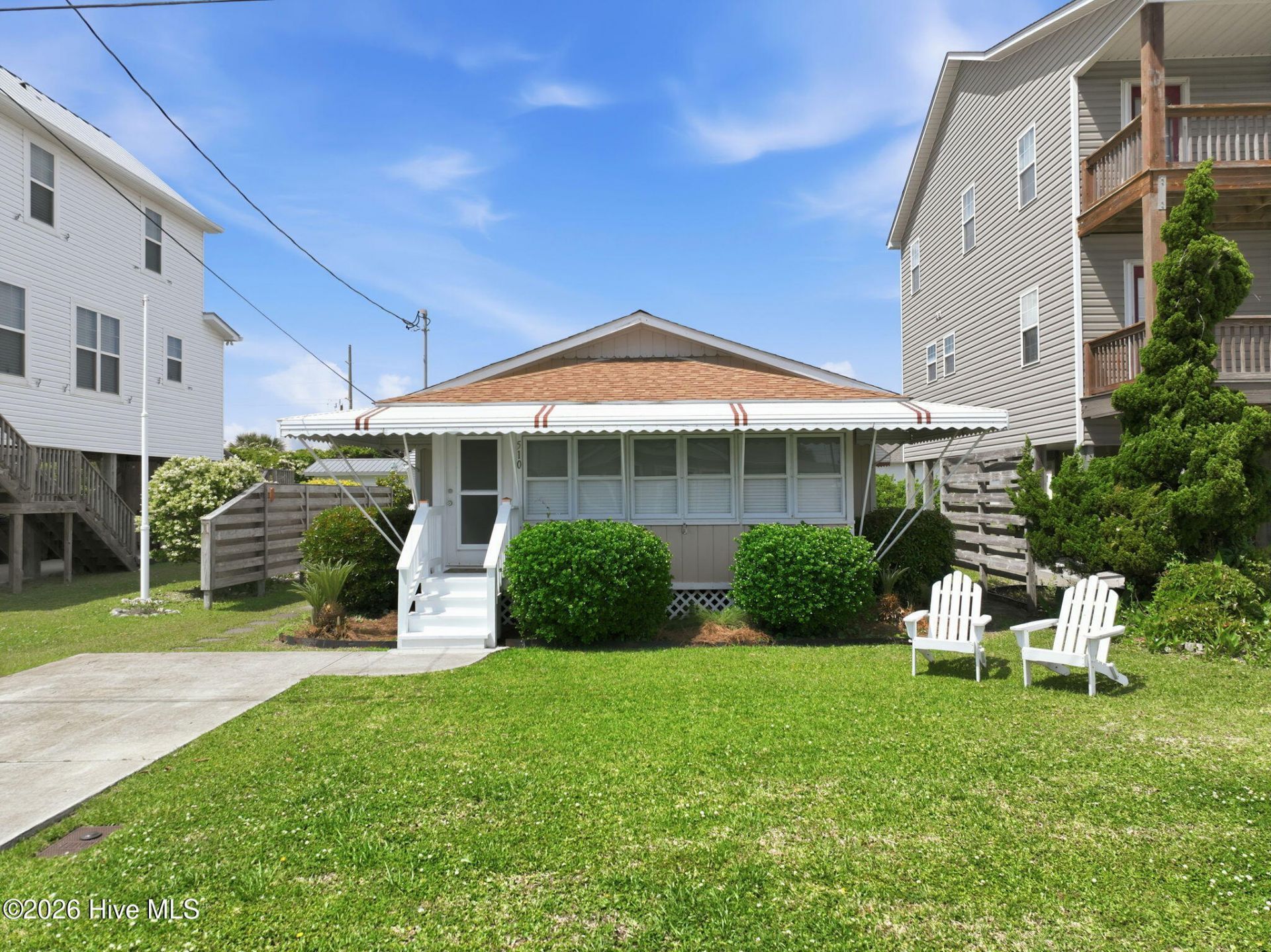 510 W Bogue Boulevard, Atlantic Beach, NC 28512 Main Photo