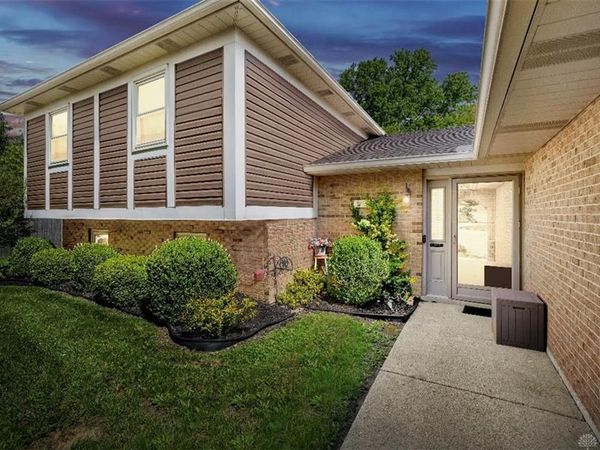 707 Clear Brooke Court, Vandalia, OH 45377
