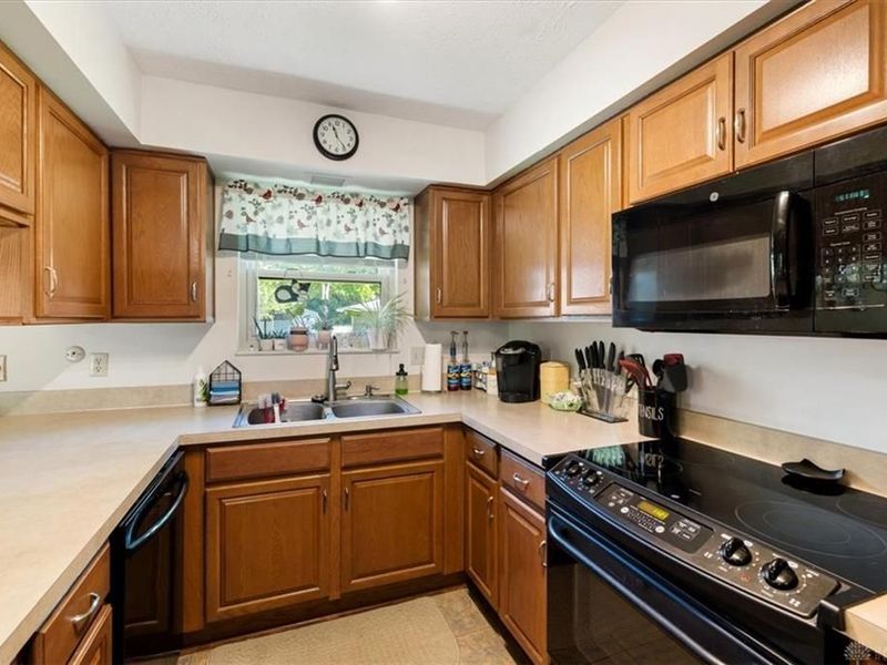 707 Clear Brooke Court, Vandalia, OH 45377 Photo 12