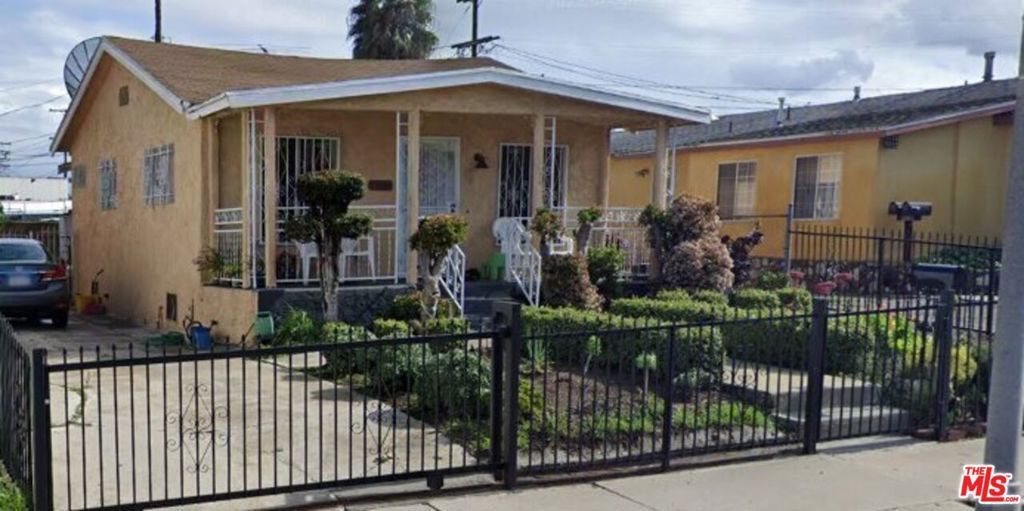 7208 9th Avenue, Los Angeles, CA 90043 Main Photo