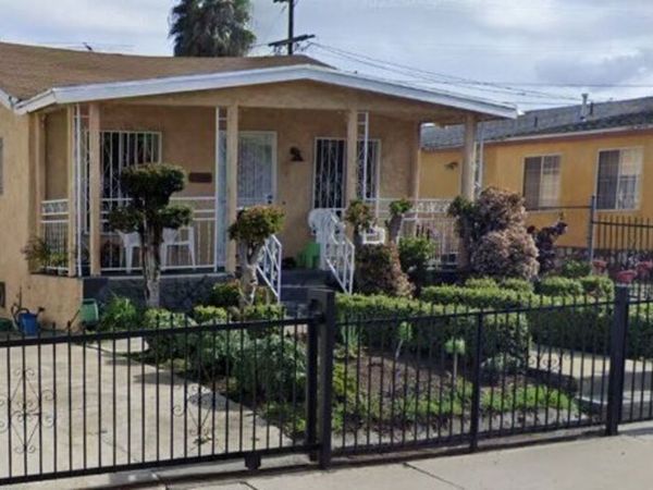7208 9th Avenue, Los Angeles, CA 90043