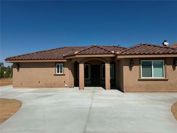 40118 25th W, Unit A, Palmdale, CA 93551
