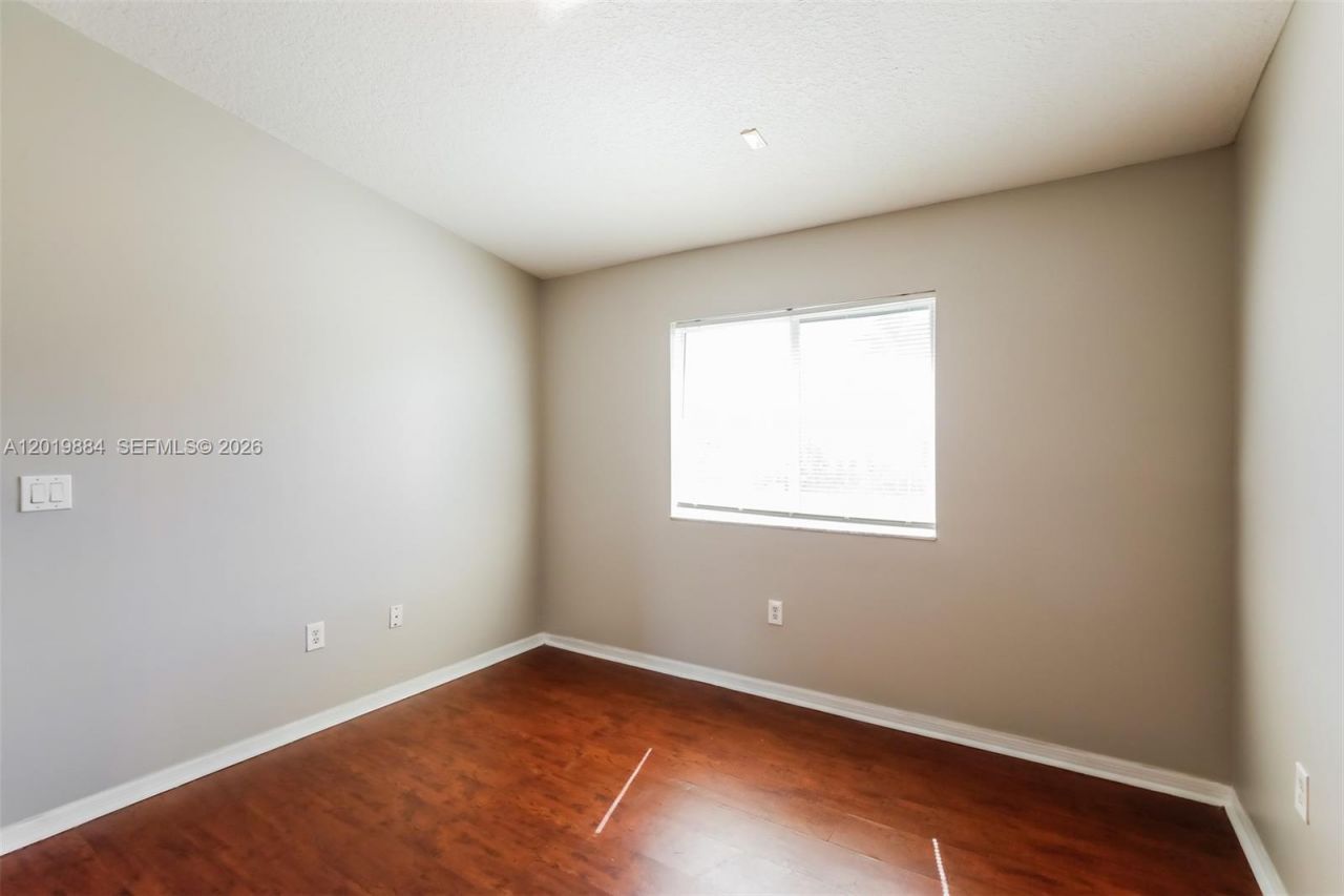 925 NE 34th Ave, Unit 203, Homestead, FL 33033 Photo