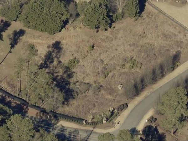 8365 Berringer Point Drive , Gainesville, GA 30506