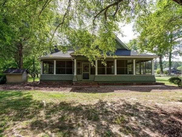 125 E Sewell Road, Aragon, GA 30104