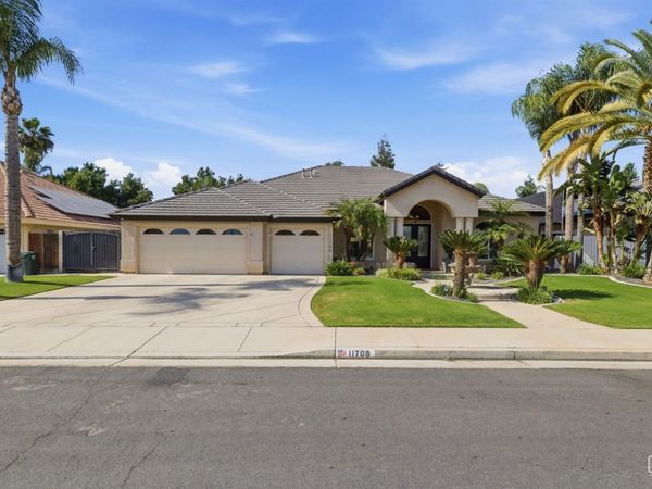 11708 New Hampshire Avenue, Bakersfield, CA 93312