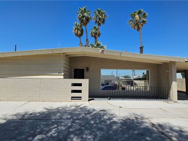 1808 8th Place , Las Vegas, NV 89104