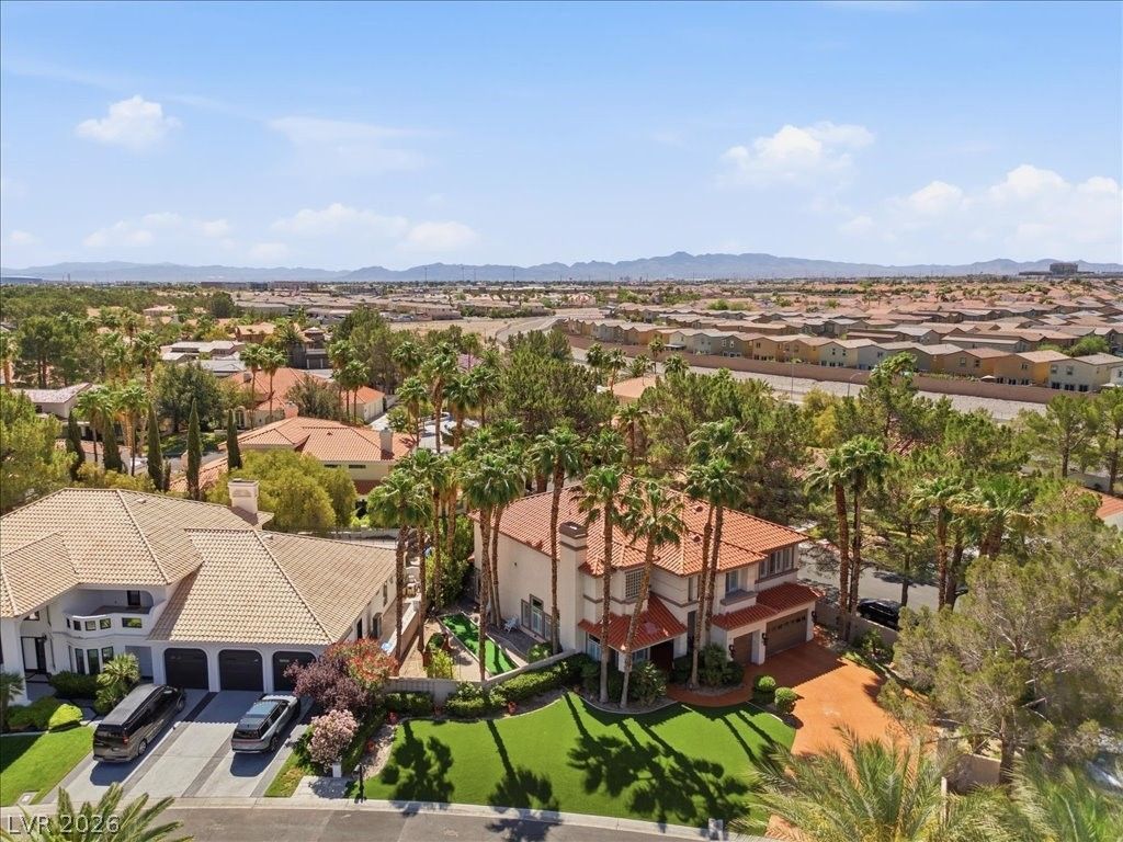 23 Sawgrass Court , Las Vegas, NV 89113