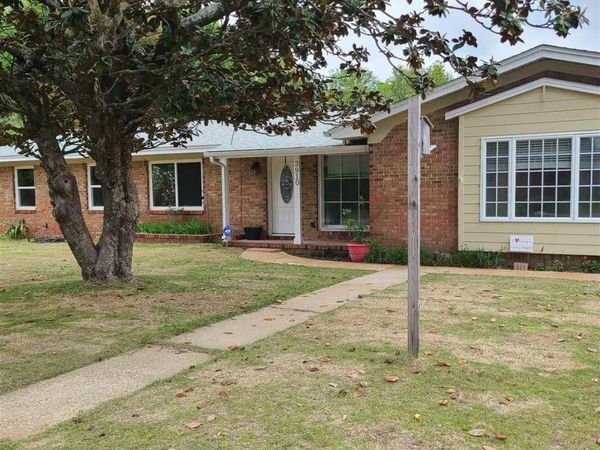 3910 Langley Ave, Pensacola, FL 32504