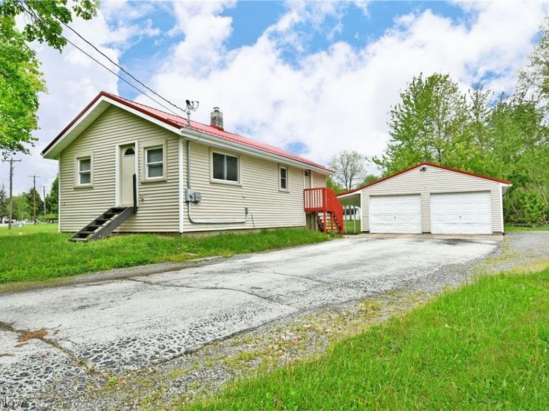 800 N Leavitt Road, Leavittsburg, OH 44430 Photo 2