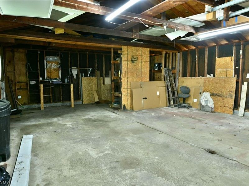 800 N Leavitt Road, Leavittsburg, OH 44430 Photo 32