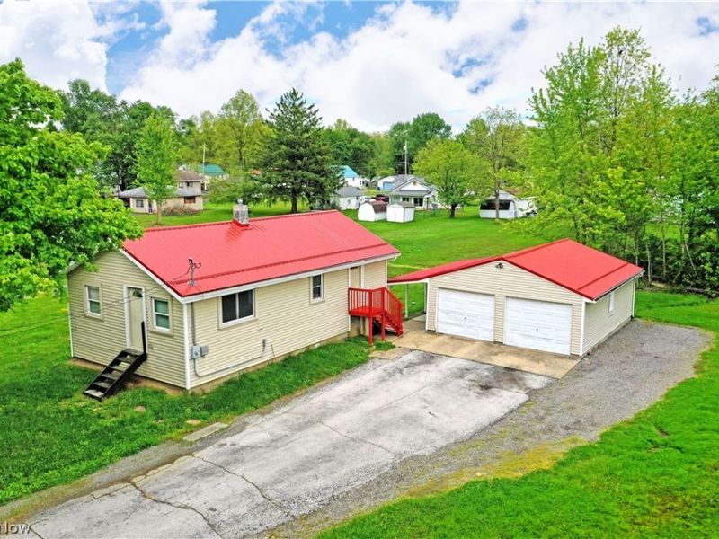 800 N Leavitt Road, Leavittsburg, OH 44430 Photo 5