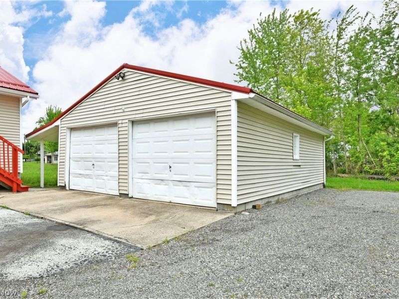 800 N Leavitt Road, Leavittsburg, OH 44430 Photo 7