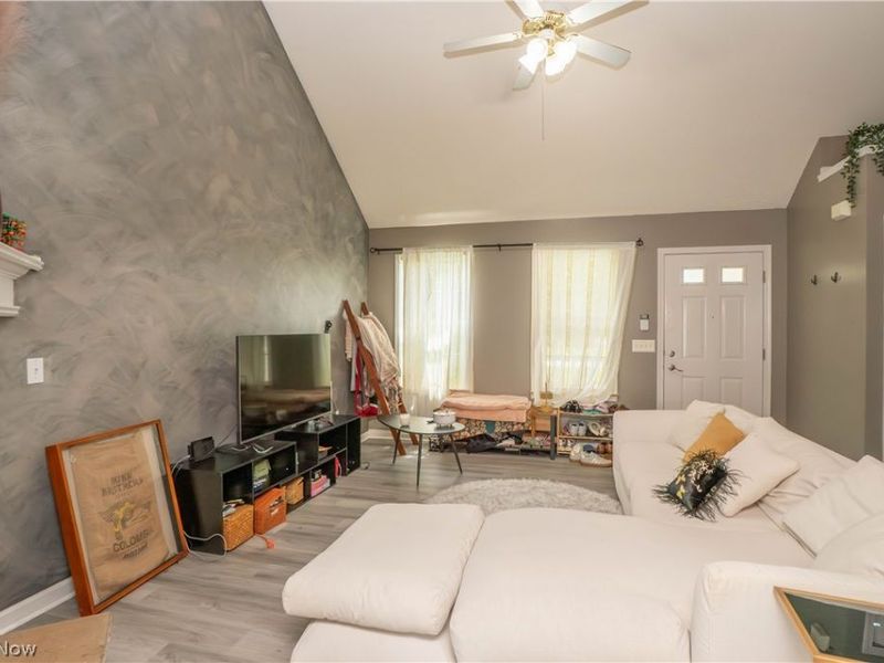 5333 Fawn Circle, Kent, OH 44240 Photo 6