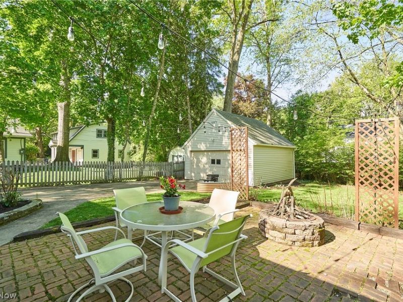 126 Bennington Road, Akron, OH 44313 Photo 5
