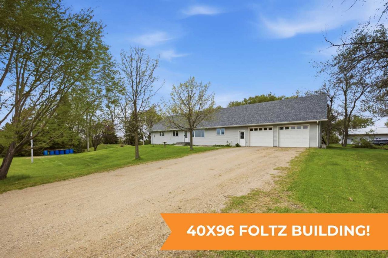 4942 43rd Avenue N, Moorhead, MN 56560 Main Photo