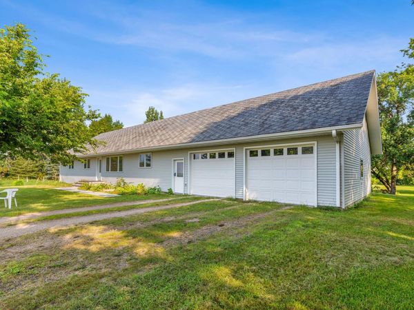 4942 43rd Avenue N, Moorhead, MN 56560