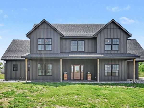 19347 Lake Volney Circle, Le Center, MN 56057