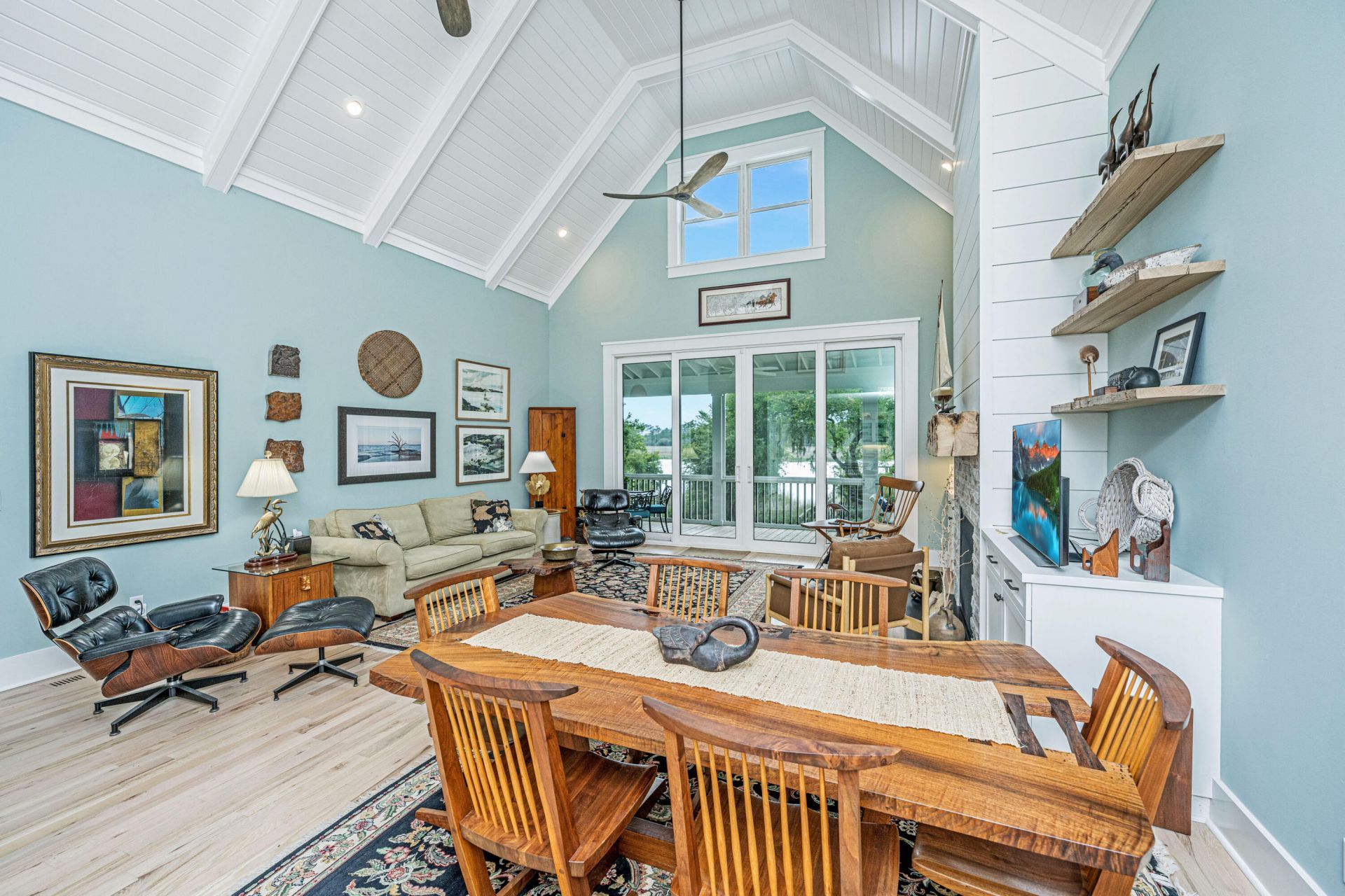 1594 Creekwood Road Photo 10