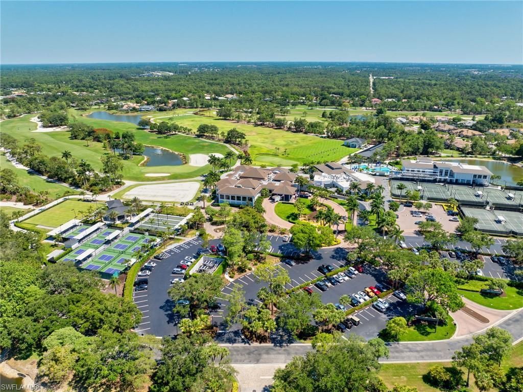 200 Wyndemere Way , Unit B402, Naples, FL 34105 Photo