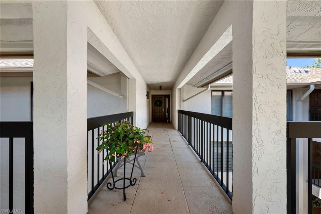 200 Wyndemere Way , Unit B402, Naples, FL 34105 Photo