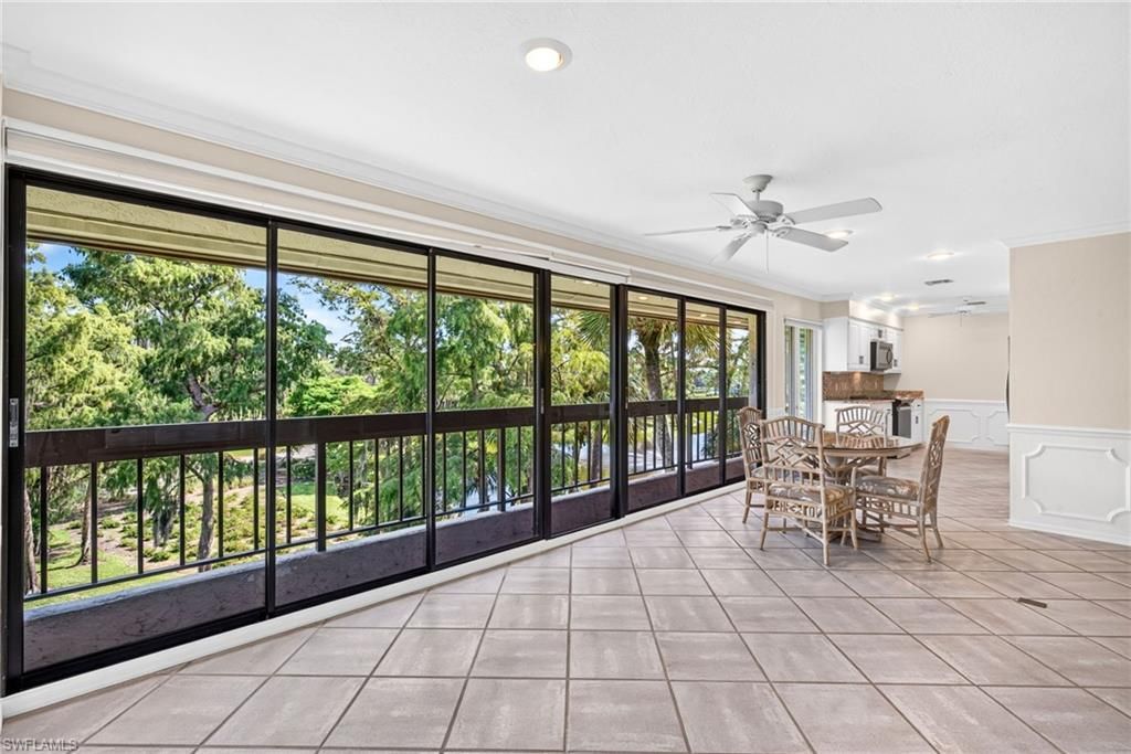 200 Wyndemere Way, Unit B402, Naples, FL 34105 Photo