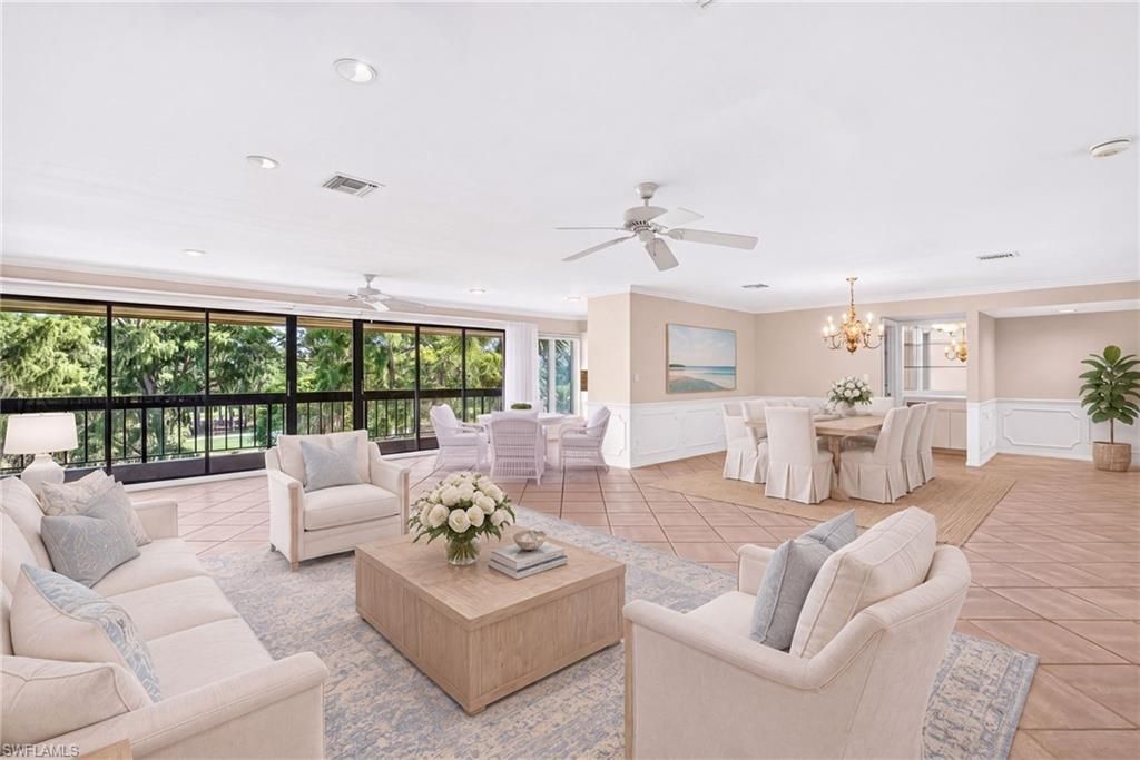 200 Wyndemere Way , Unit B402, Naples, FL 34105 Photo