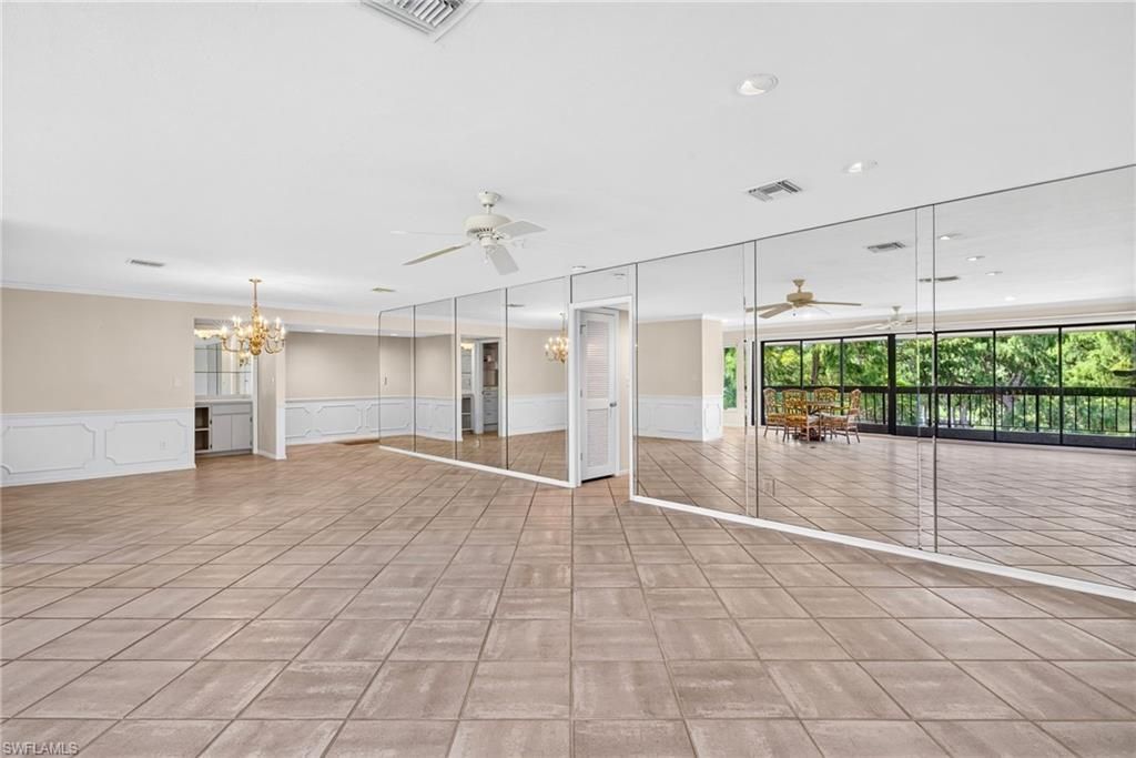 200 Wyndemere Way , Unit B402, Naples, FL 34105 Photo