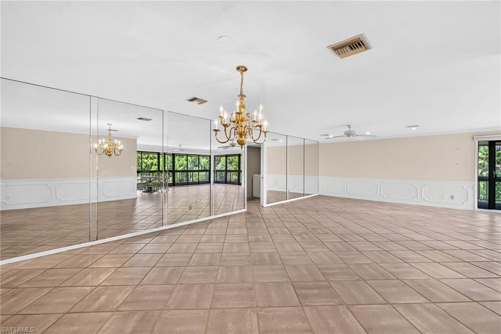 200 Wyndemere Way , Unit B402, Naples, FL 34105 Photo