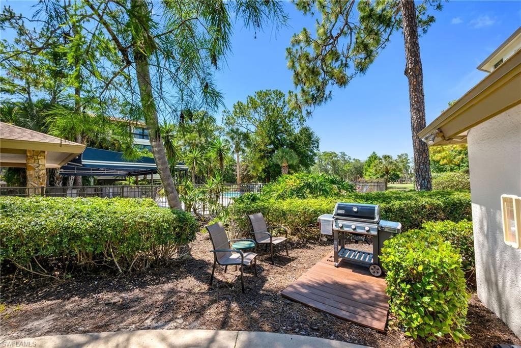 200 Wyndemere Way, Unit B402, Naples, FL 34105 Photo