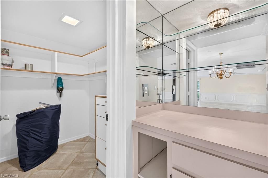 200 Wyndemere Way, Unit B402, Naples, FL 34105 Photo