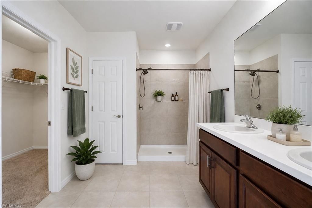 2220 NE 5th Ave , Cape Coral, FL 33909 Photo