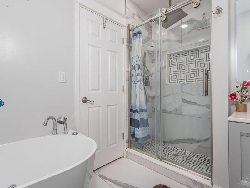 2473 Wahl Terrace, Cincinnati, OH 45211 Photo 20