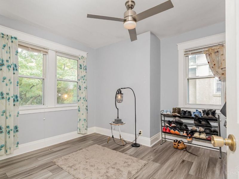 2473 Wahl Terrace, Cincinnati, OH 45211 Photo 22