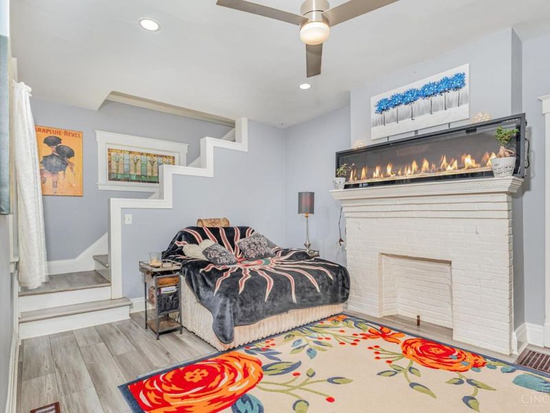 2473 Wahl Terrace, Cincinnati, OH 45211 Photo 9