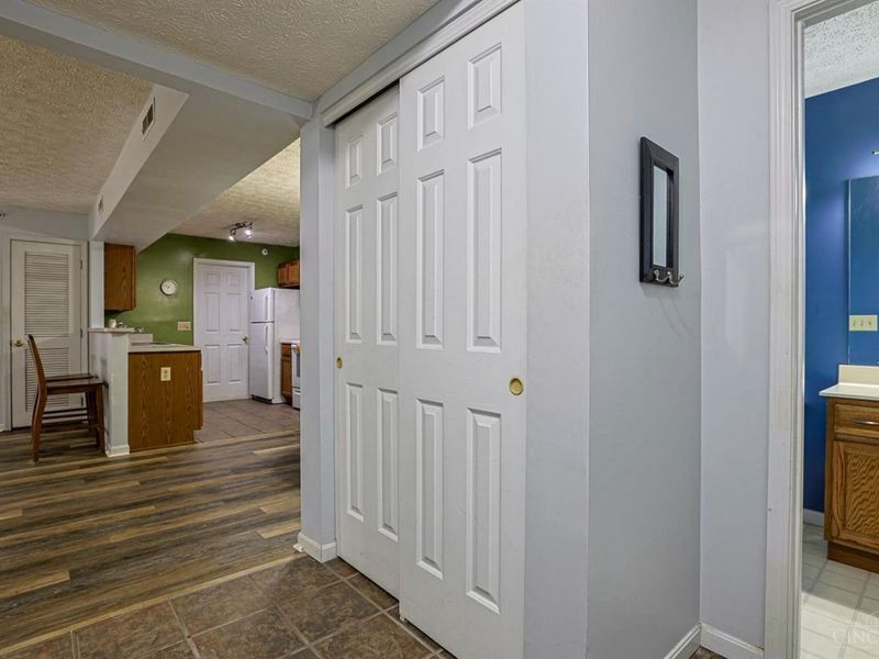 3181 Preserve Lane, Unit 1C, Colerain Township, OH 45239 Photo 3