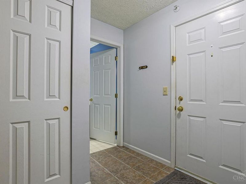 3181 Preserve Lane, Unit 1C, Colerain Township, OH 45239 Photo 4