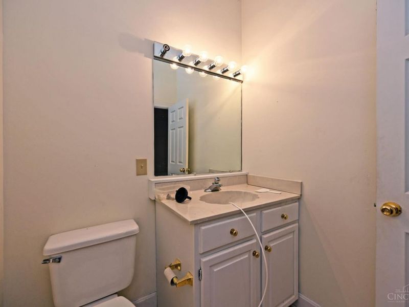 12046 Timberlake Drive, Cincinnati, OH 45249 Photo 60
