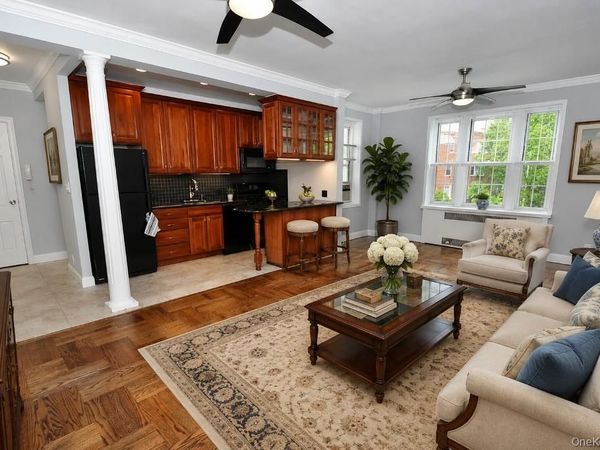 6 Midland Gardens , Unit 3D, Bronxville, NY 10708