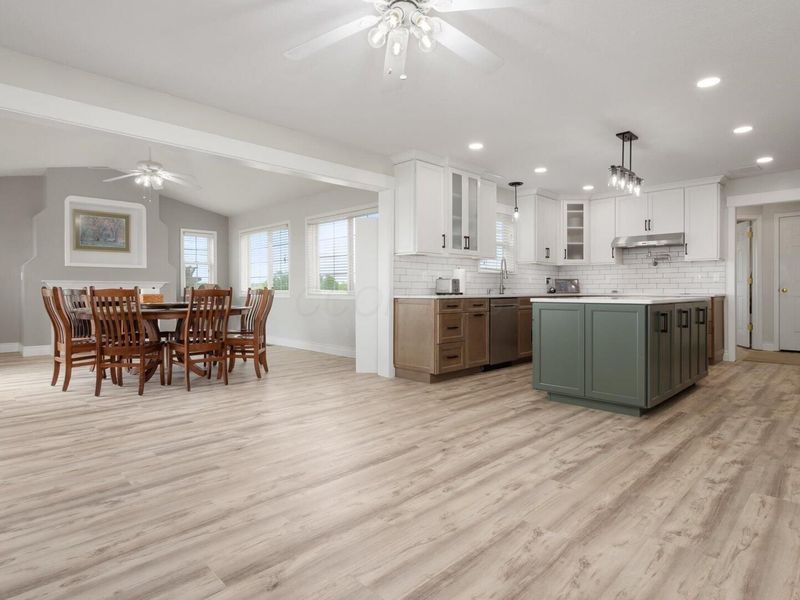 6805 Old Stagecoach Road , Frazeysburg, OH 43822 Photo 10