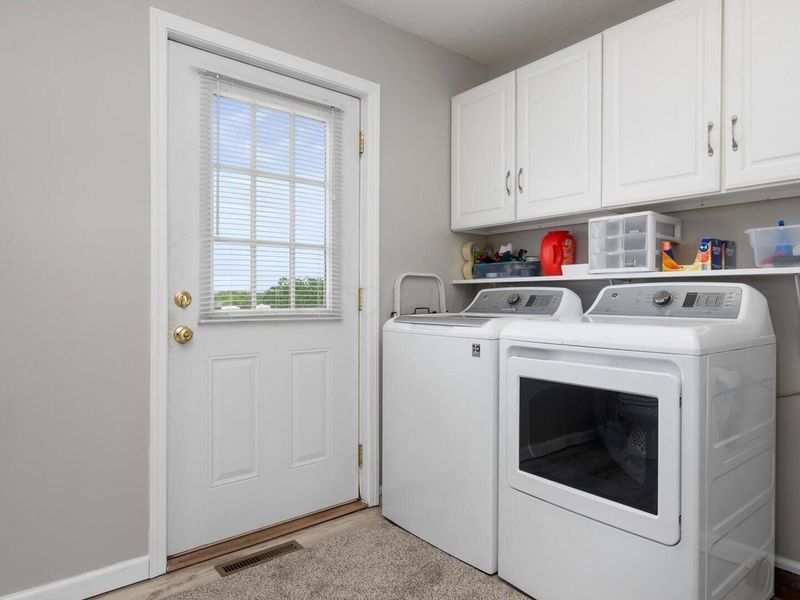 6805 Old Stagecoach Road , Frazeysburg, OH 43822 Photo 25