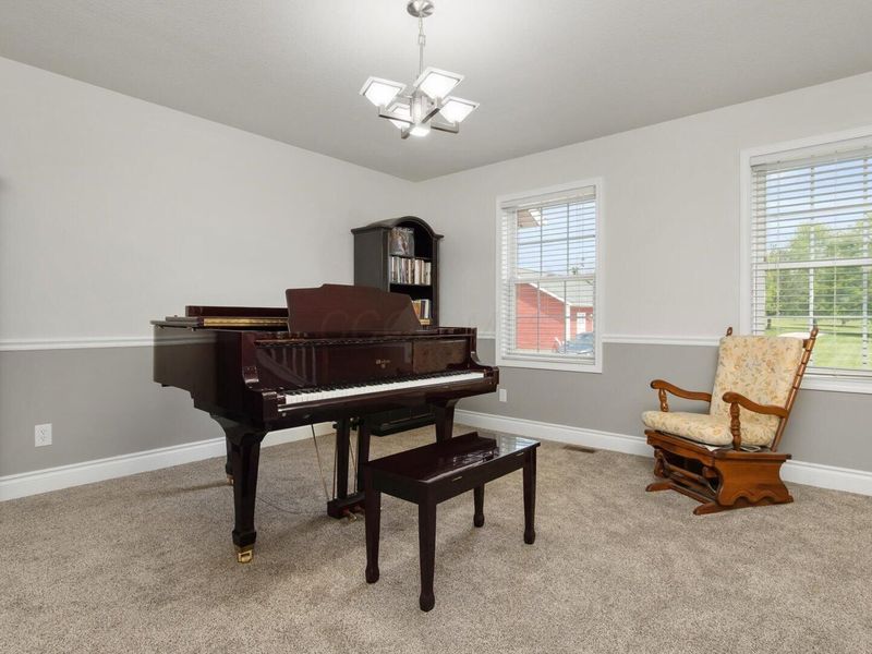 6805 Old Stagecoach Road , Frazeysburg, OH 43822 Photo 8