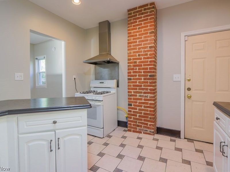 1337 E 84th Street, Cleveland, OH 44103 Photo 14